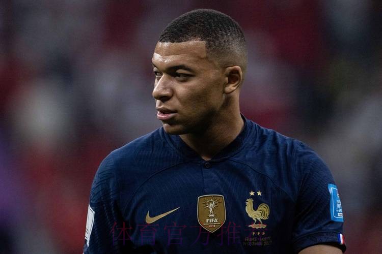 马卡谈皇马冬窗:提前与姆巴佩签协议 马卡谈皇马冬窗:提前与姆巴佩签协议